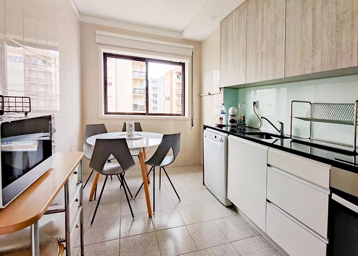 Apartman Ap Amorosa - 5 Minutes From The Viana do Castelo