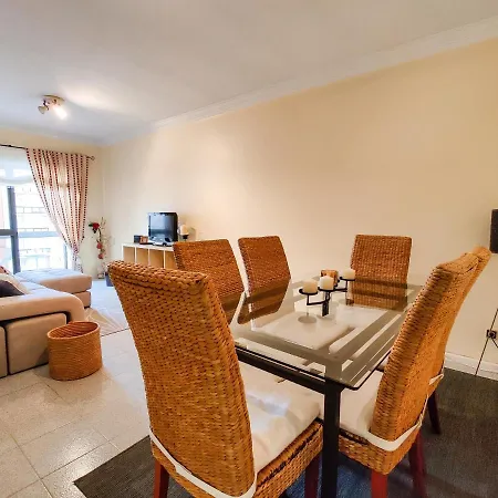 Appartamento Ap Amorosa - 5 Minutes From The