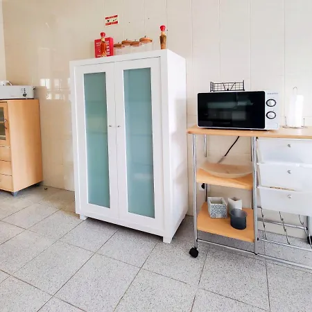 Apartament Ap Amorosa - 5 Minutes From The *