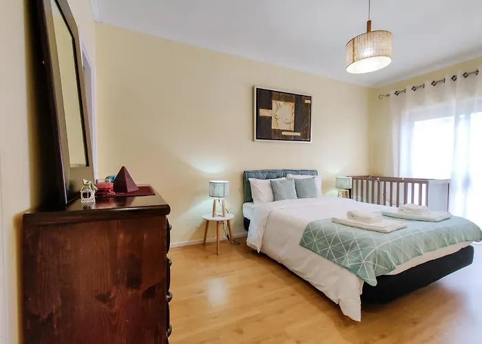 Ap Amorosa - 5 Minutes From The